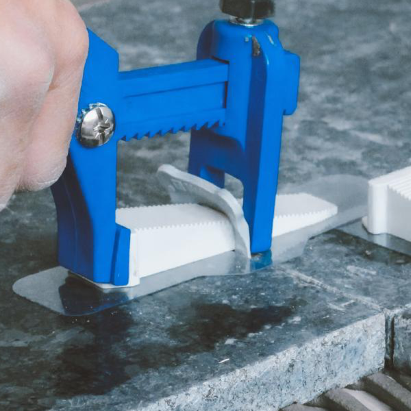 Placas de proteção KUBALA, ferramentudo, Instalação de azulejos sensíveis. Proteção para cunhas niveladoras